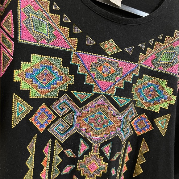 Western Boho Print Tee - Picture 4 of 5